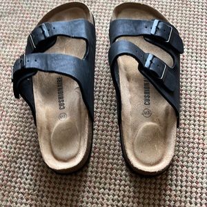Cushionaire Leather Sandals